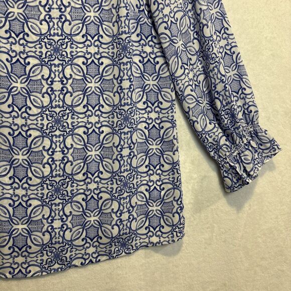 Talbots Women's Blue Geometric Print Blouse Top 3/4 Smocked Sleeve Size XS - Picture 6 of 16